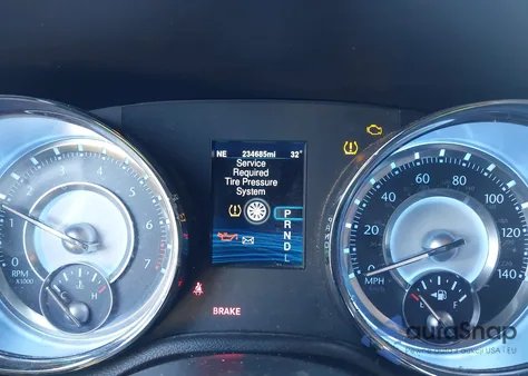 2013 Chrysler 300 Motown z USA, uszkodzony, nr VIN 2C3CCAAG2DH576197